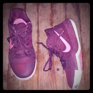 Kyrie 4s
